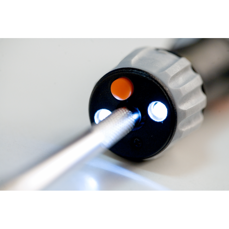 Chave roquete porta bits com luz LED.
- 808050L Chave roquete porta bits com luz LED.
- 808050L