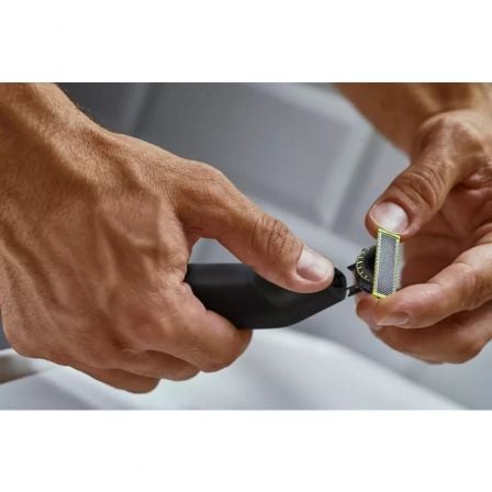 Cortabarbas + Recortadora Philips Oneblade Pro 360 QP6541/15/ con Batería/ 4 Accesorios Cortabarbas + Recortadora Philips Oneblade Pro 360 QP6541/15/ con Batería/ 4 Accesorios
