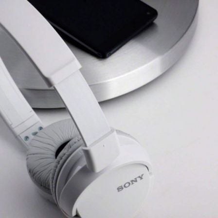 Auriculares Sony MDRZX110APW/ con Micrófono/ Jack 3.5/ Blancos Auriculares Sony MDRZX110APW/ con Micrófono/ Jack 3.5/ Blancos