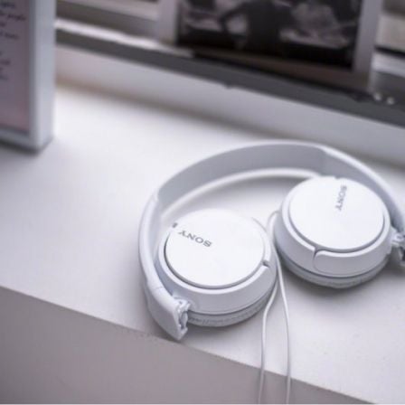 Auriculares Sony MDRZX110APW/ con Micrófono/ Jack 3.5/ Blancos Auriculares Sony MDRZX110APW/ con Micrófono/ Jack 3.5/ Blancos