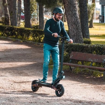 Patinete Eléctrico SmartGyro Ryder Certificado/ Motor 1000W/ Ruedas 10'/ 25km/h/ Autonomía 75km Patinete Eléctrico SmartGyro Ryder Certificado/ Motor 1000W/ Ruedas 10'/ 25km/h/ Autonomía 75km