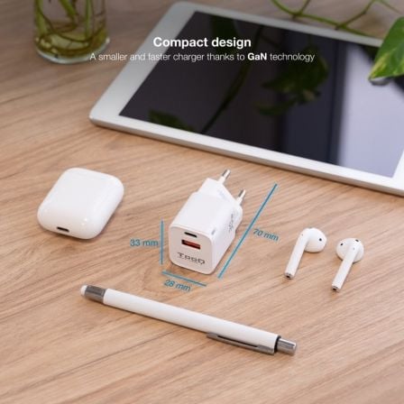 Cargador de Pared TooQ TQWC-GANQCPD30WT/ 1xUSB Tipo-C/ 1xUSB/ 30W Cargador de Pared TooQ TQWC-GANQCPD30WT/ 1xUSB Tipo-C/ 1xUSB/ 30W