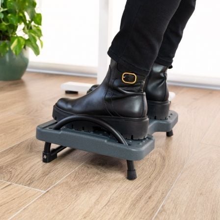 Reposapiés Ajustable/ Inclinable TooQ TQFR0601-G/ 424 x 305 x 145 mm Reposapiés Ajustable/ Inclinable TooQ TQFR0601-G/ 424 x 305 x 145 mm