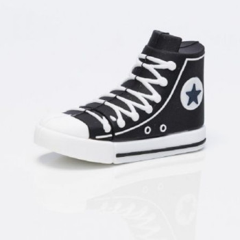 Pendrive 32GB Tech One Tech Zapatilla Reverse USB 2.0 Pendrive 32GB Tech One Tech Zapatilla Reverse USB 2.0