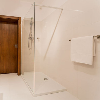 Resguardo duche vidro simples 1300 x 2000 mm