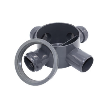 Sifão pavimento PVC Politejo 110 x 80 mm com 3 entradas 40 mm e 1 saída 50 mm Sifão pavimento PVC Politejo 110 x 80 mm com 3 entradas 40 mm e 1 saída 50 mm